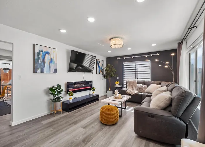Super Spacious Family Vacation House!